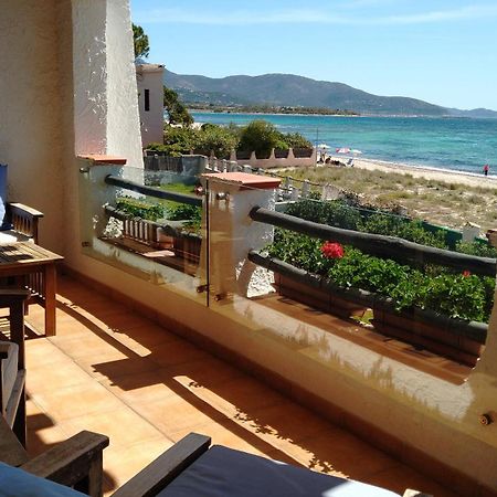 In Front Of The Beach - La Terrazza Sul Mare Flumini di Quartu Exterior foto